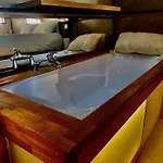 Houseboat - Flottante Romantique Au Port De