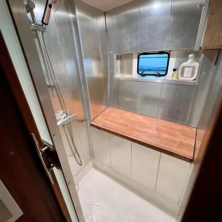 Houseboat - Flottante Romantique Au Port De Úszó hotel Bordeaux